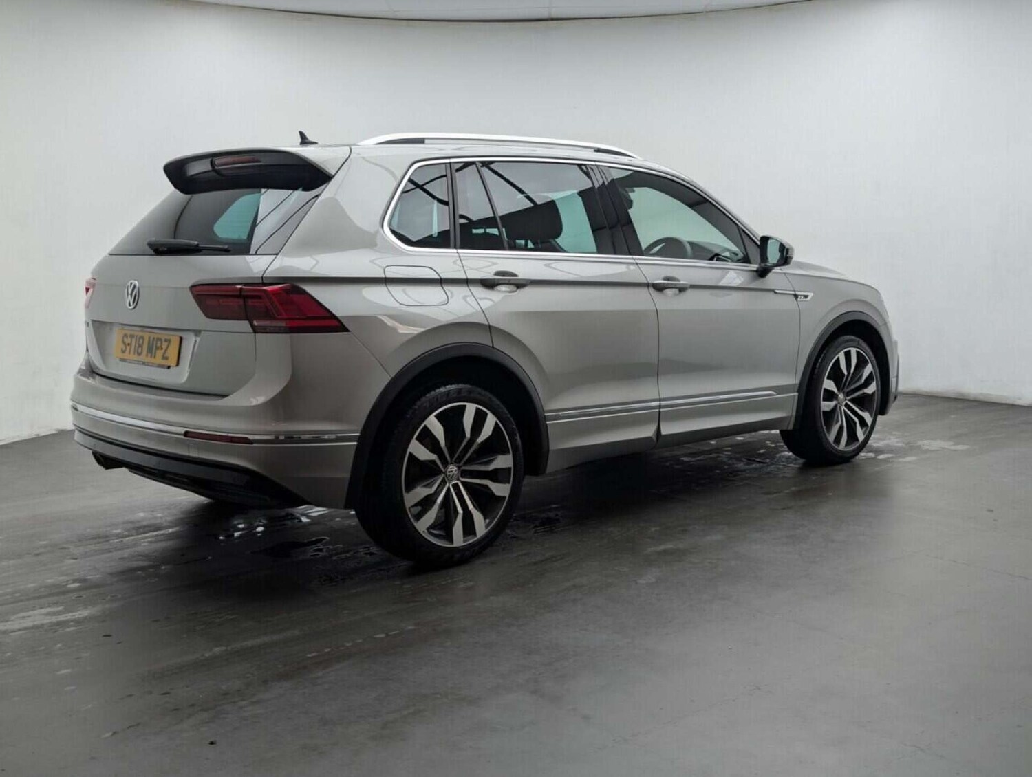 Used Volkswagen Tiguan 2018 for sale - 77714335: Photo 8