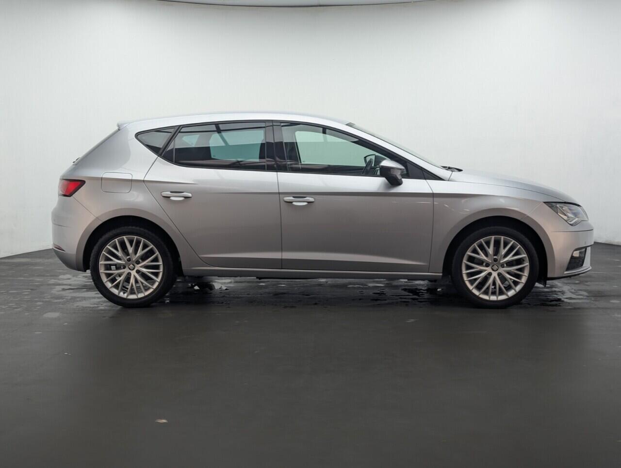 Used SEAT Leon 2019 for sale - 76537874: Photo 8
