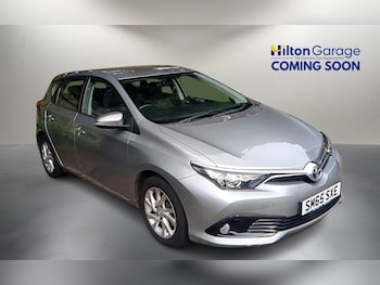 Toyota Auris feature image