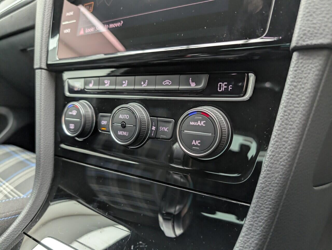 Used Volkswagen Golf 2017 for sale - 76423518: Photo 15