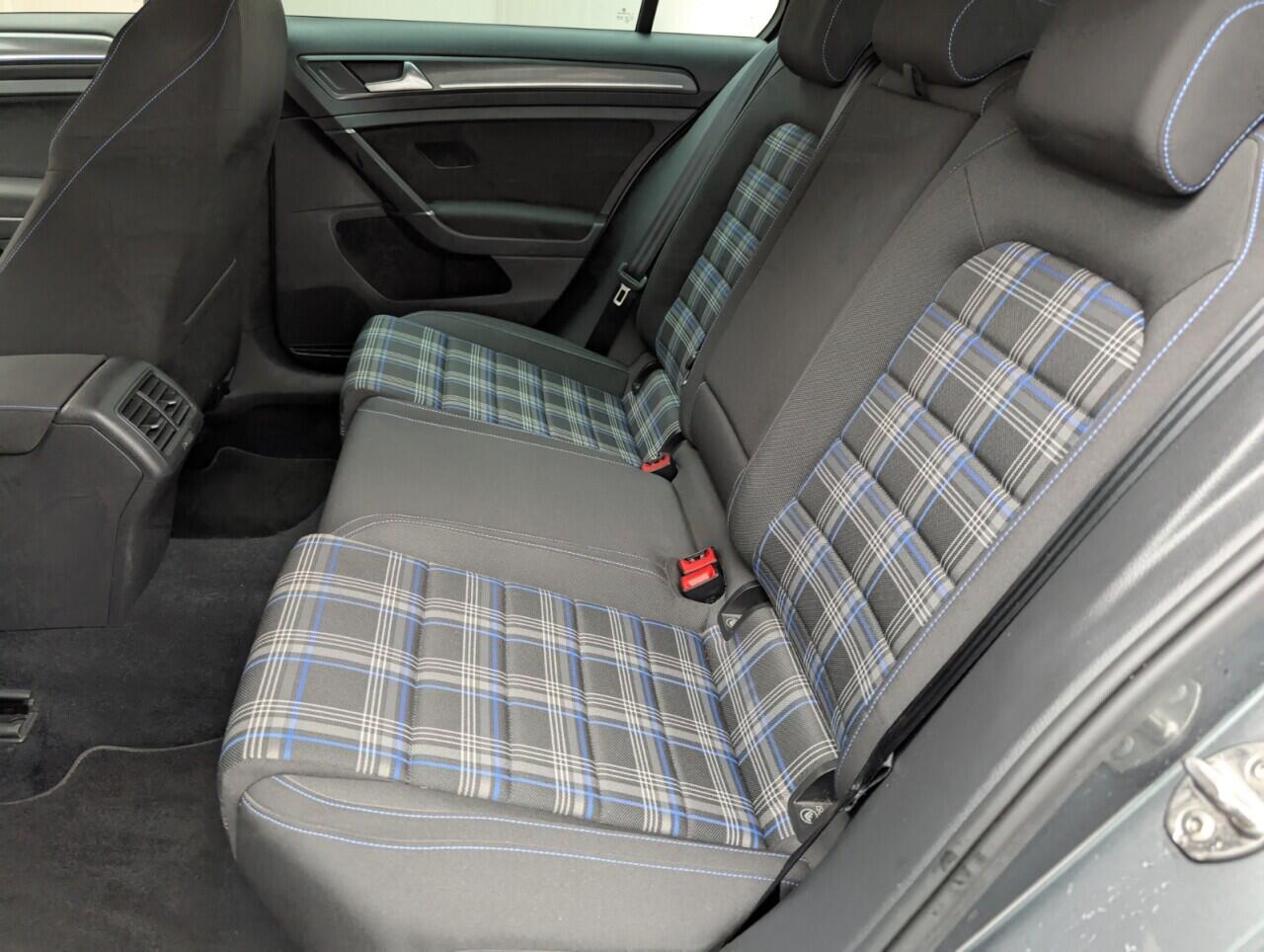 Used Volkswagen Golf 2017 for sale - 76423518: Photo 26