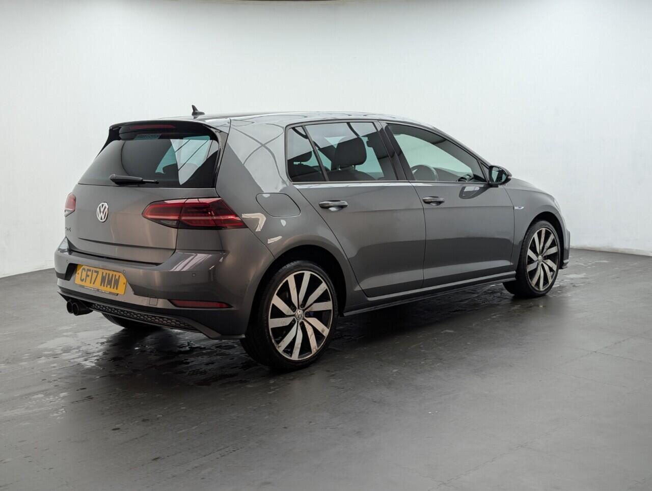 Used Volkswagen Golf 2017 for sale - 76423518: Photo 8
