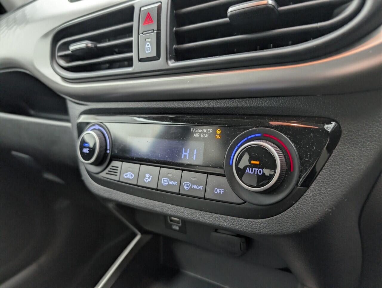 Used Hyundai i10 2021 for sale - 76657874: Photo 16