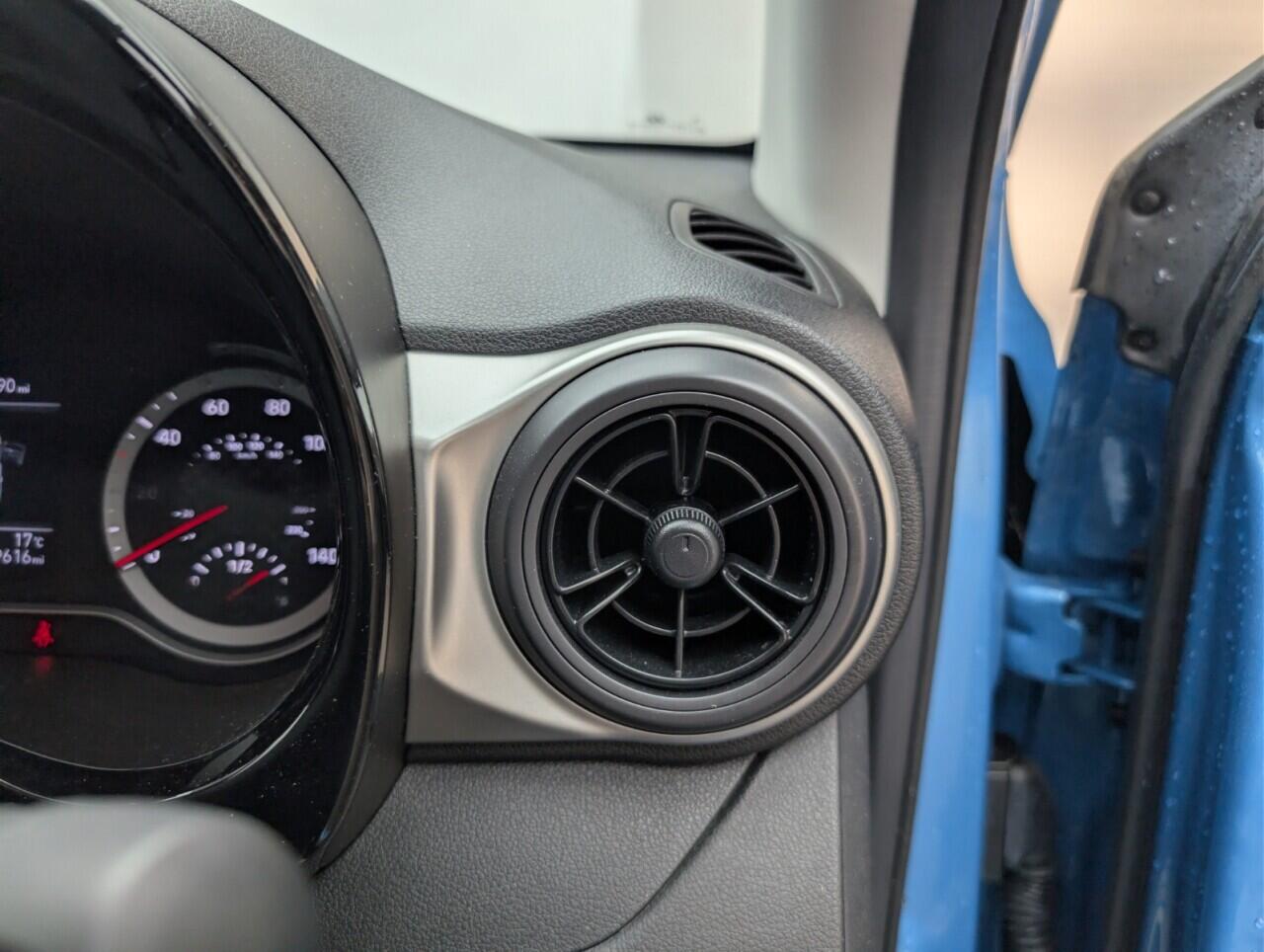 Used Hyundai i10 2021 for sale - 76657874: Photo 19