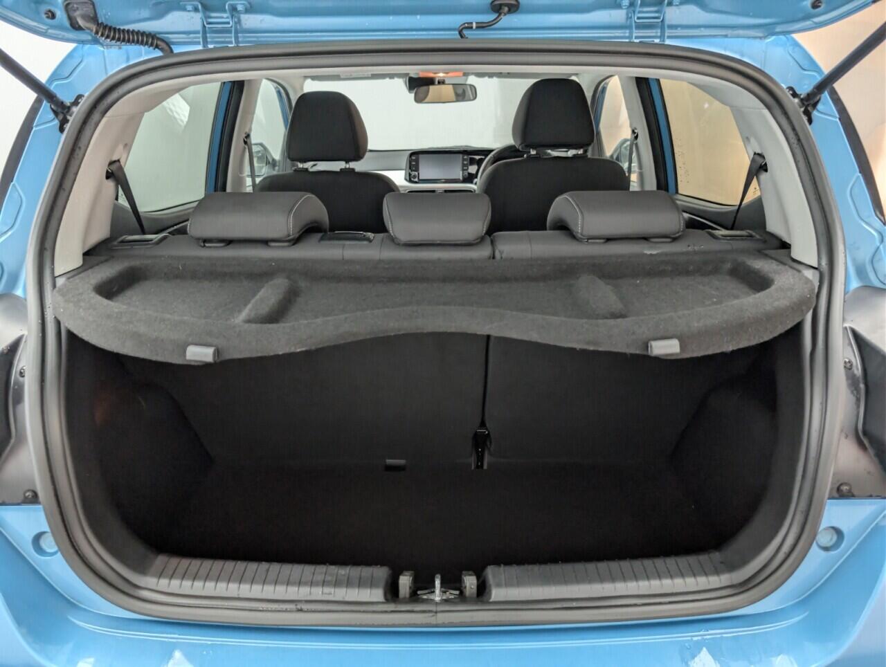 Used Hyundai i10 2021 for sale - 76657874: Photo 24