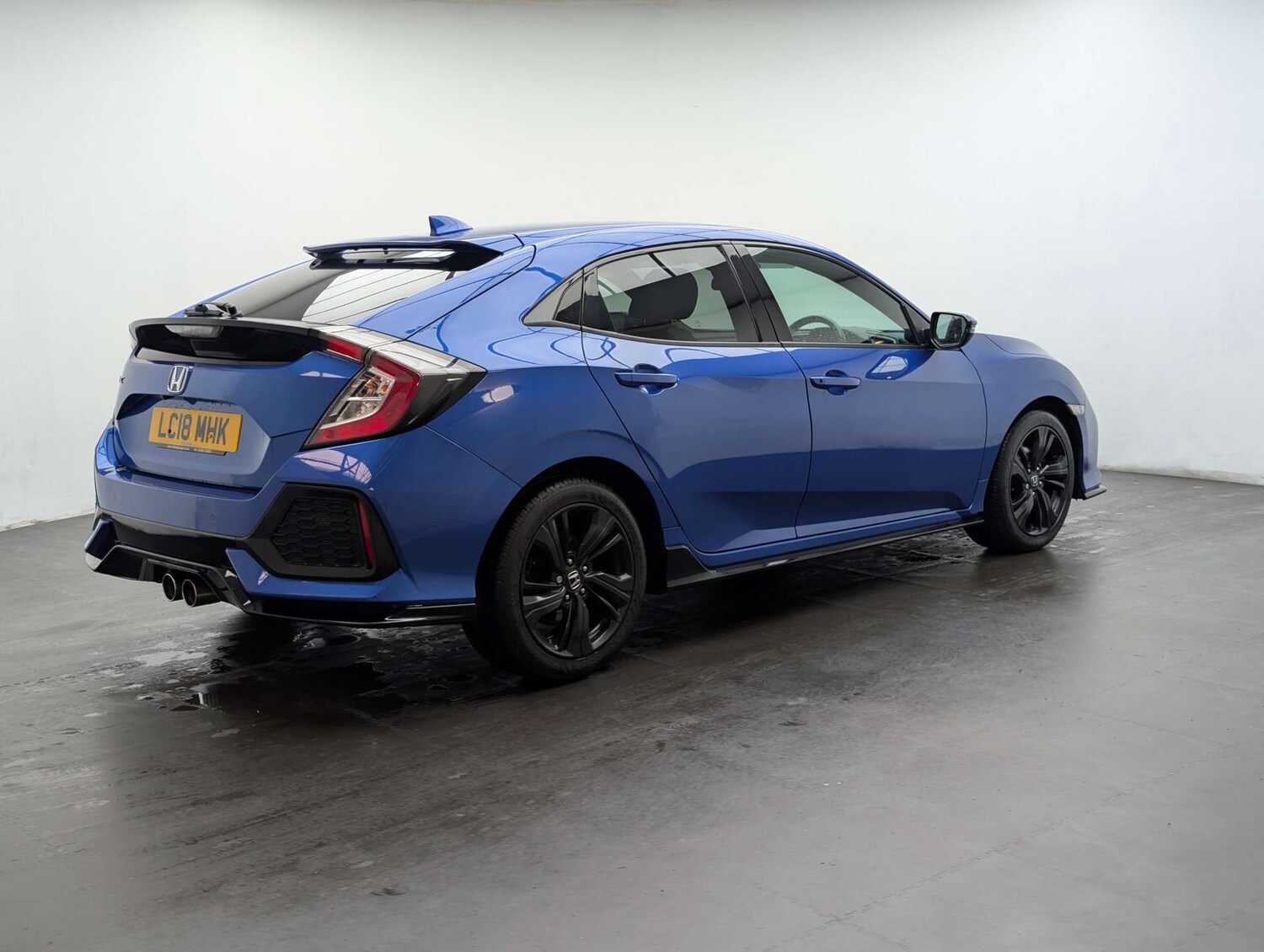 Used Honda Civic 2018 for sale - 78080745: Photo 10