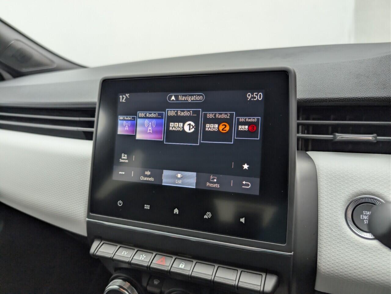 Used Renault Clio 2023 for sale - 77537321: Photo 13