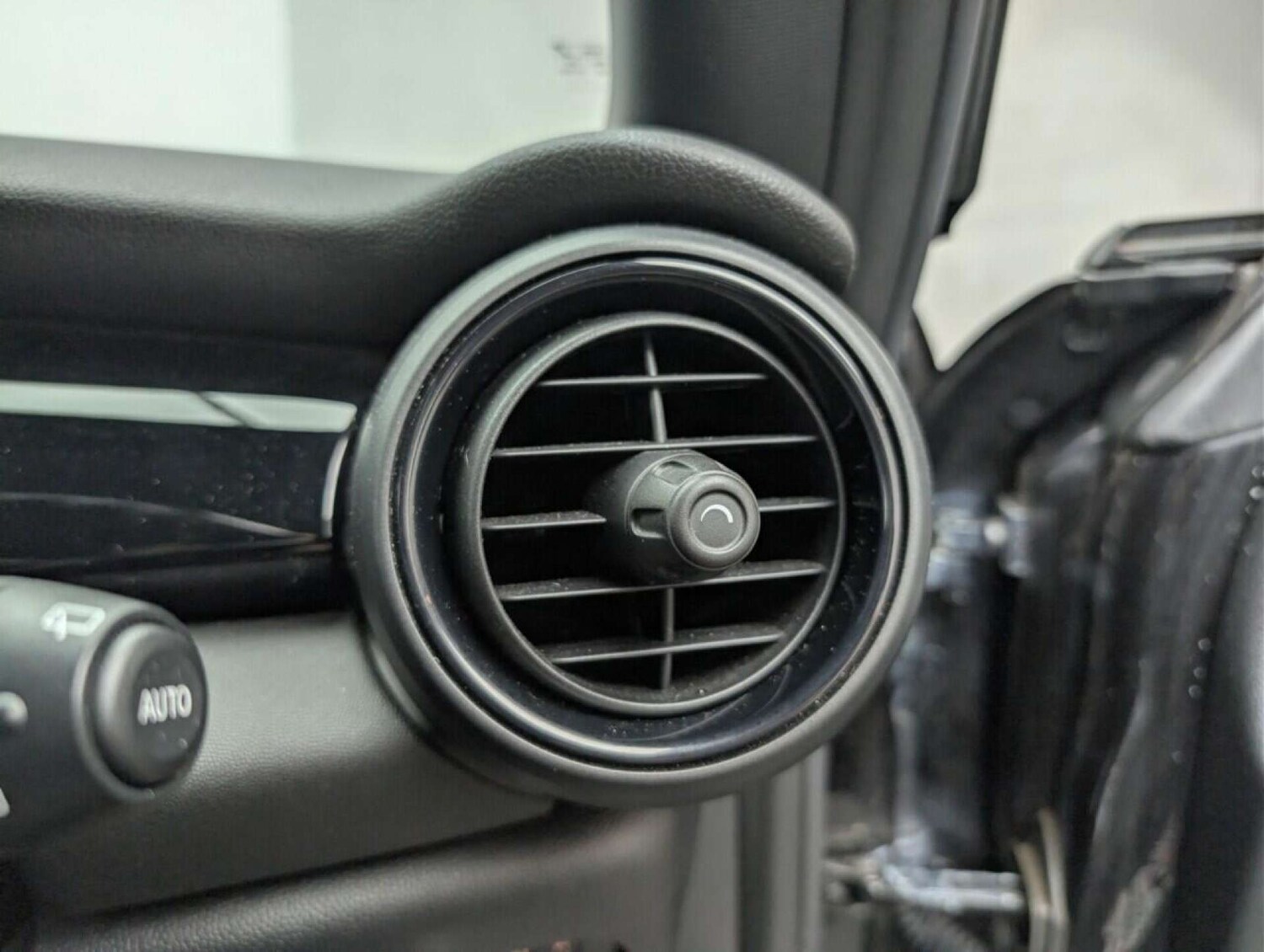 Used MINI Hatch 2019 for sale - 77905772: Photo 24