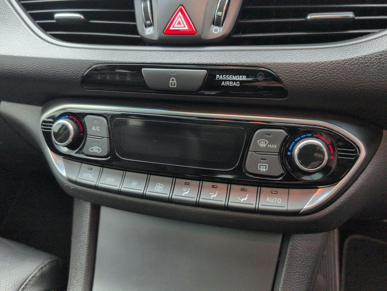 Used Hyundai i30 2019 for sale - 76538701: Photo 16