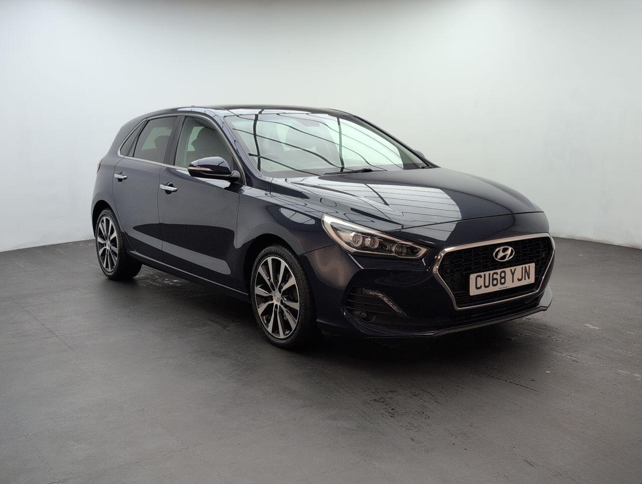 Used Hyundai i30 2019 for sale - 76538701: Photo 2
