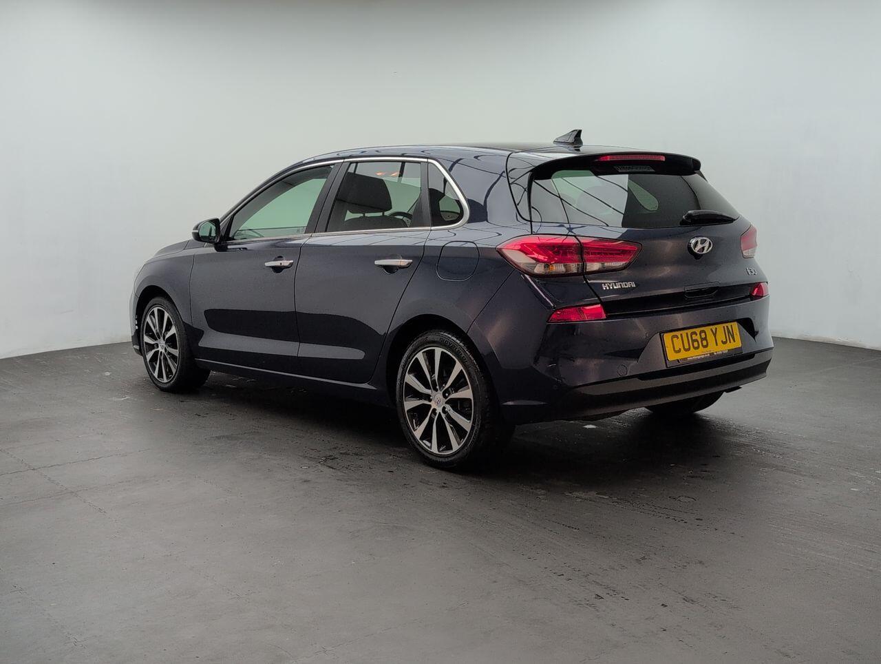 Used Hyundai i30 2019 for sale - 76538701: Photo 6