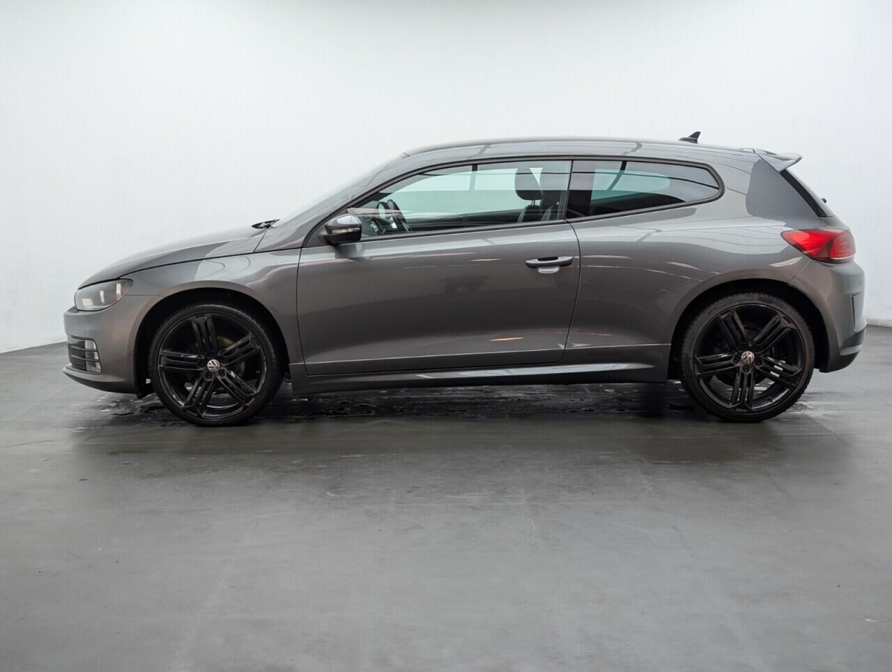 Used Volkswagen Scirocco 2016 for sale - 76424311: Photo 5