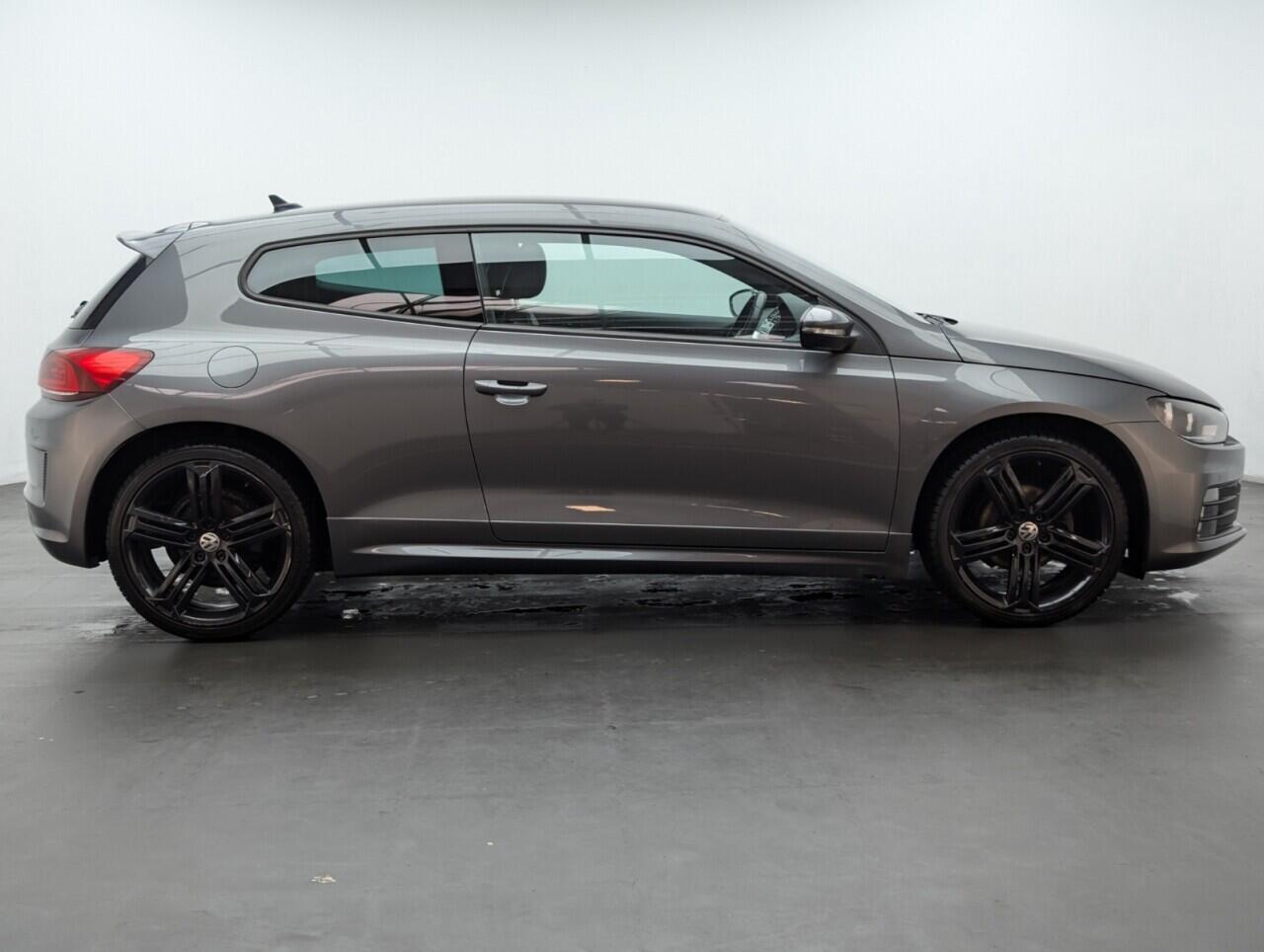 Used Volkswagen Scirocco 2016 for sale - 76424311: Photo 9