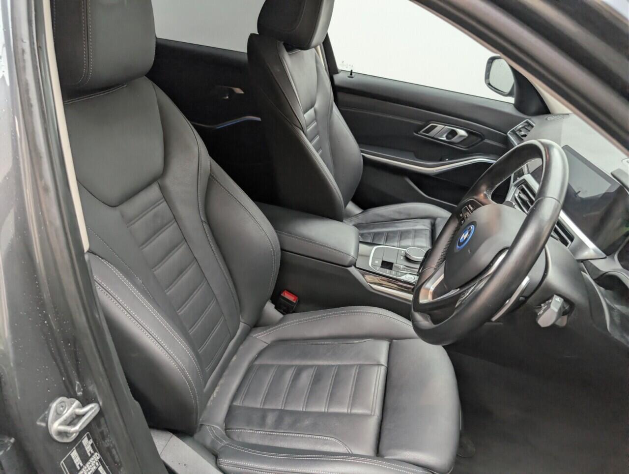 Used BMW 3 Series 2021 for sale - 76802056: Photo 12