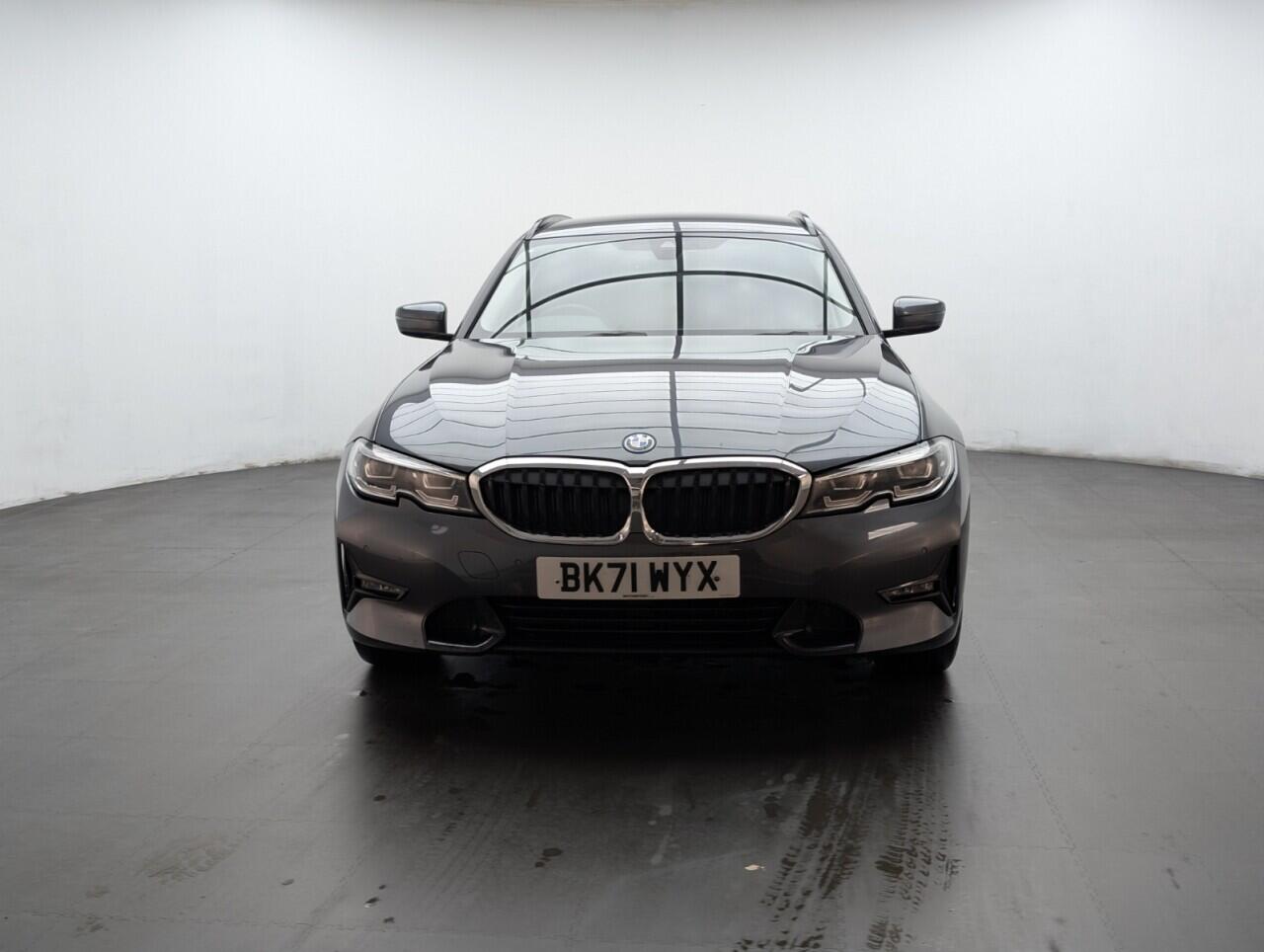 Used BMW 3 Series 2021 for sale - 76802056: Photo 3