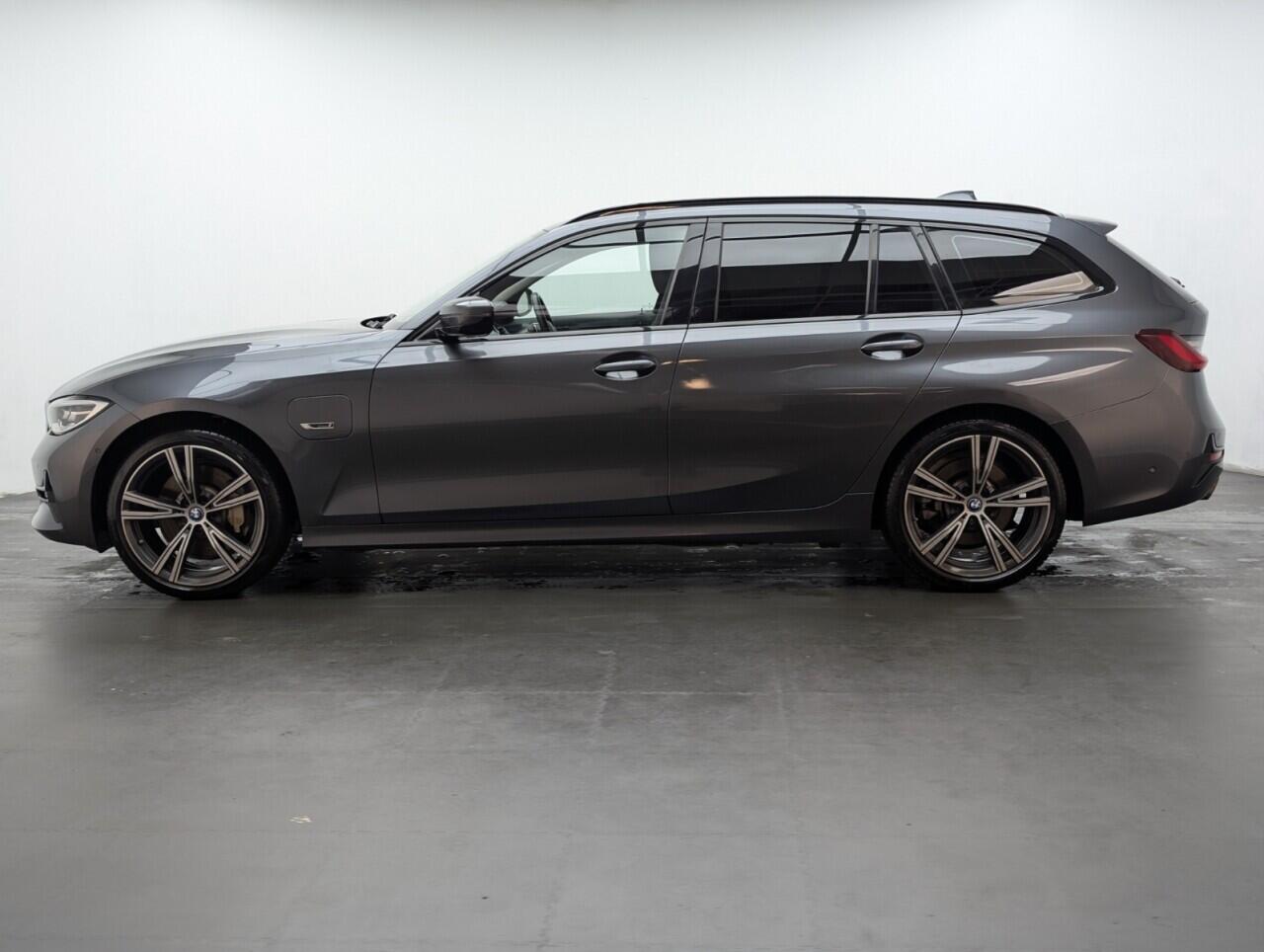 Used BMW 3 Series 2021 for sale - 76802056: Photo 5