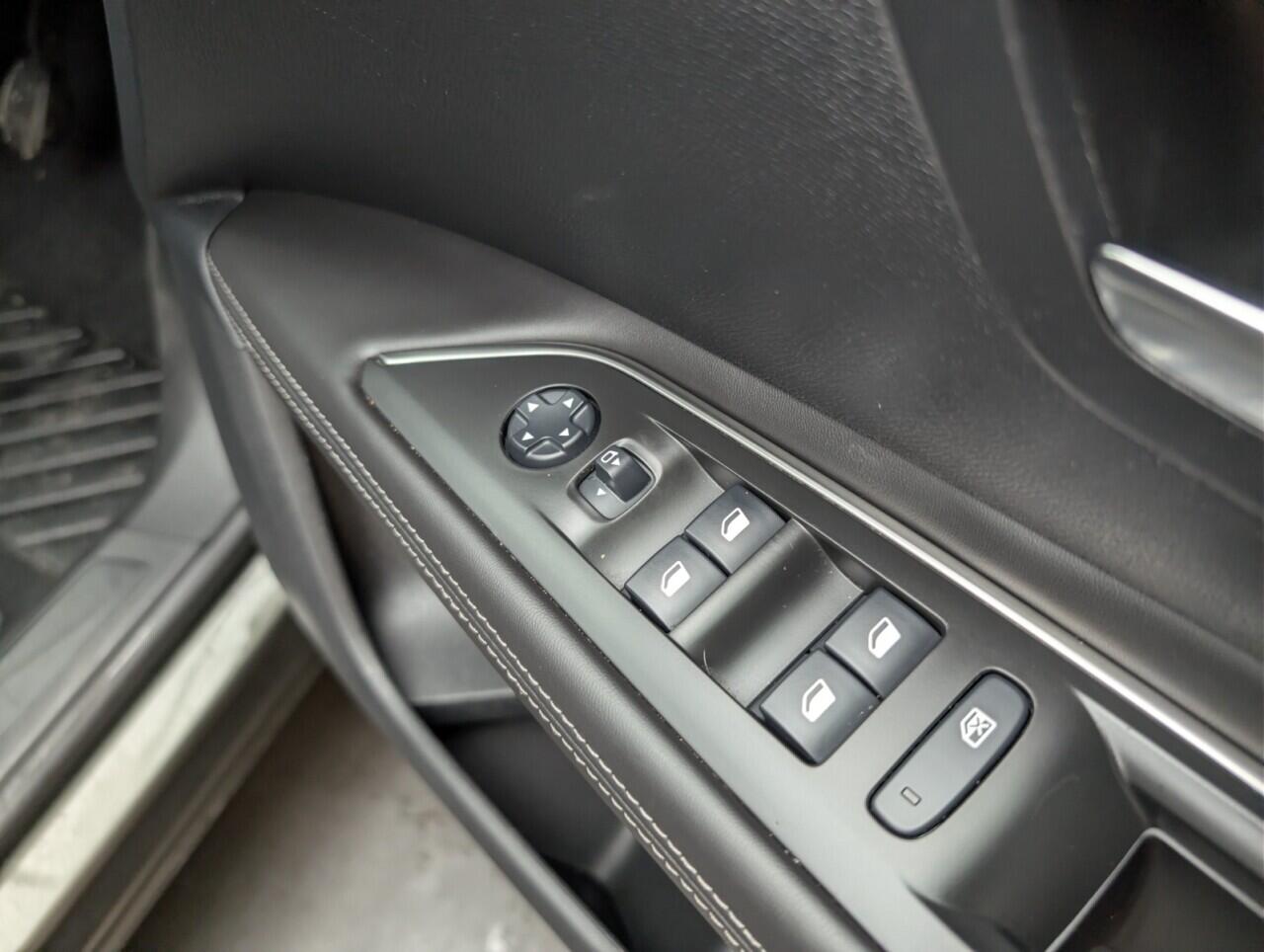 Used Peugeot 3008 2018 for sale - 77074356: Photo 19