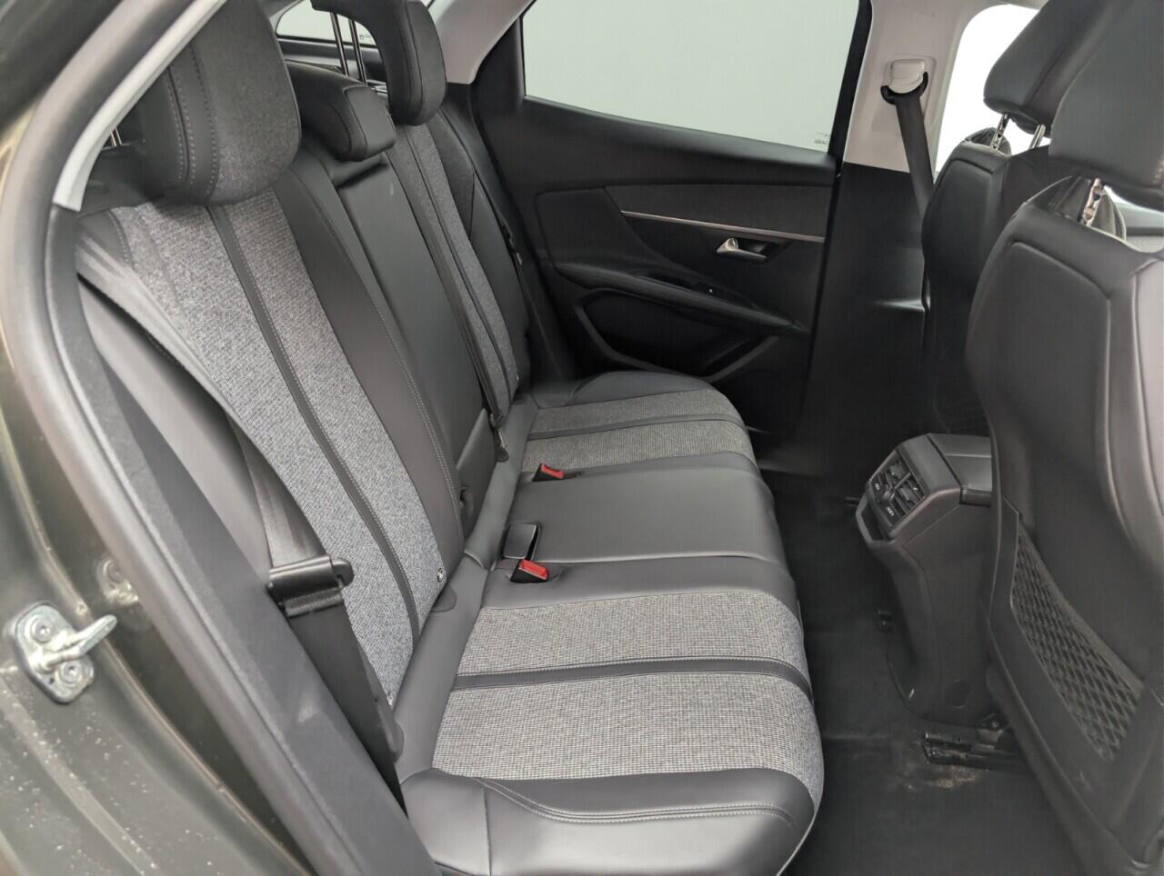 Used Peugeot 3008 2018 for sale - 77074356: Photo 22