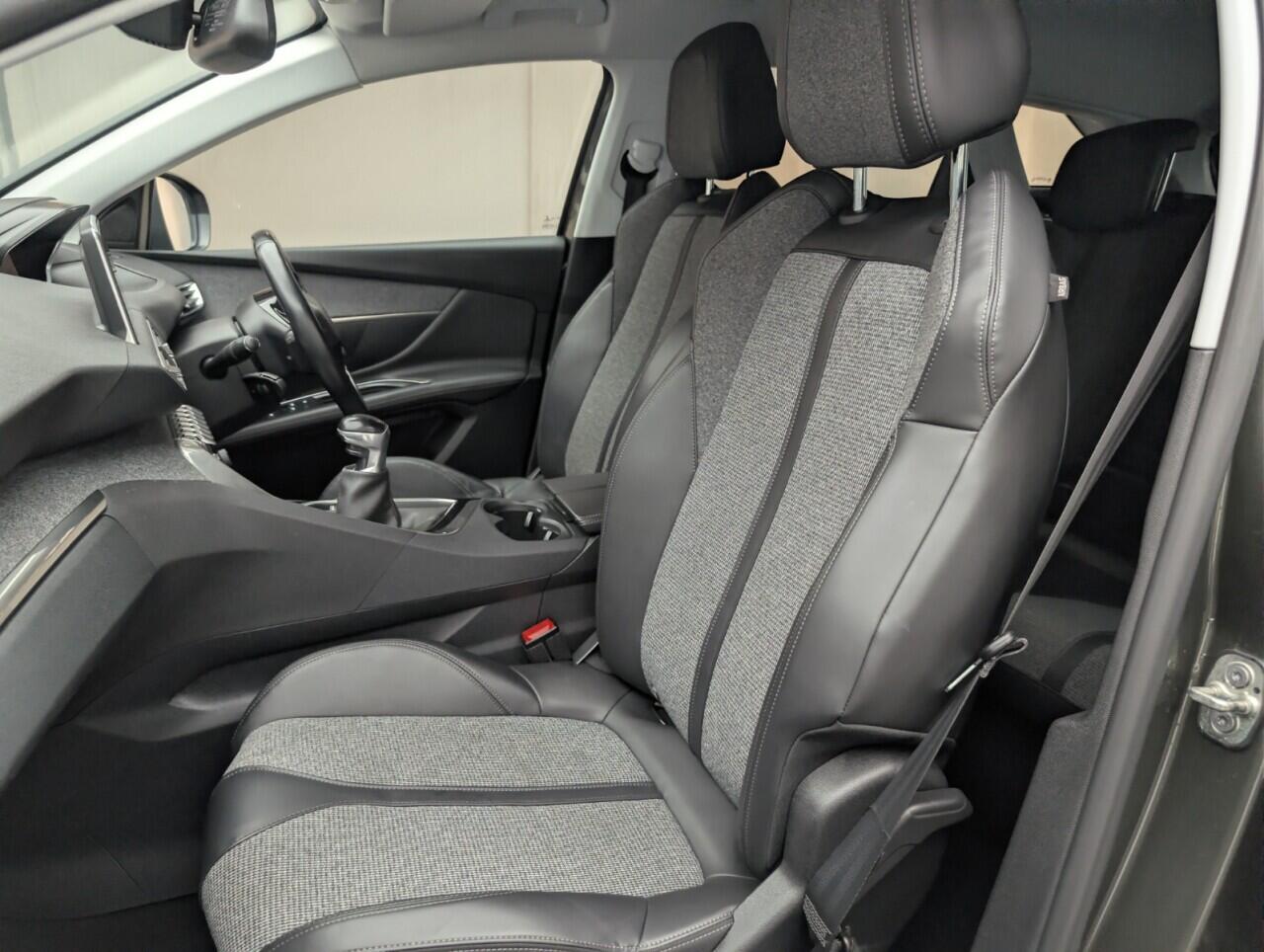 Used Peugeot 3008 2018 for sale - 77074356: Photo 25