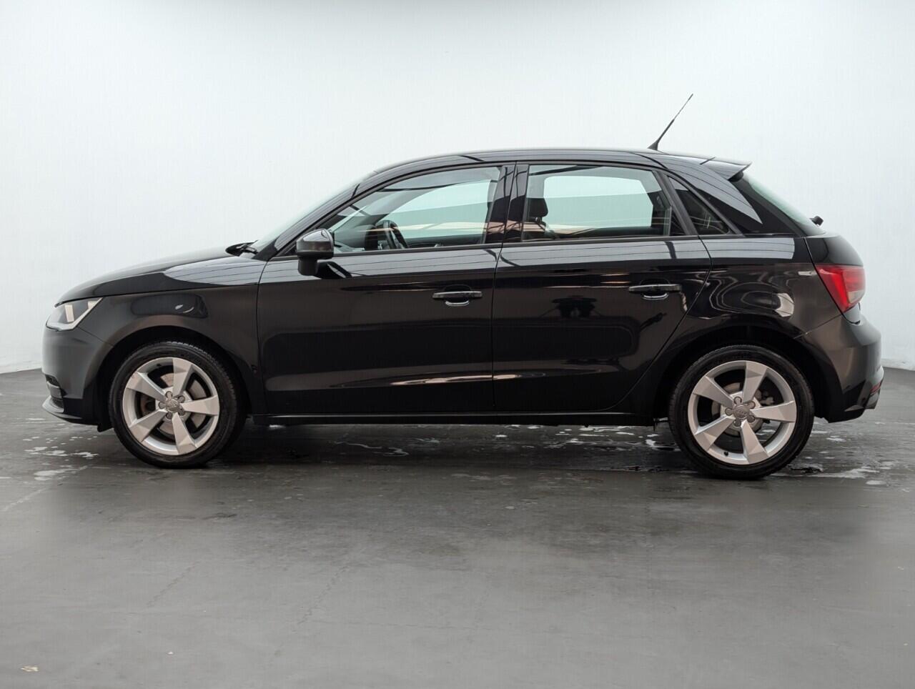 Used Audi A1 2018 for sale - 76425466: Photo 5