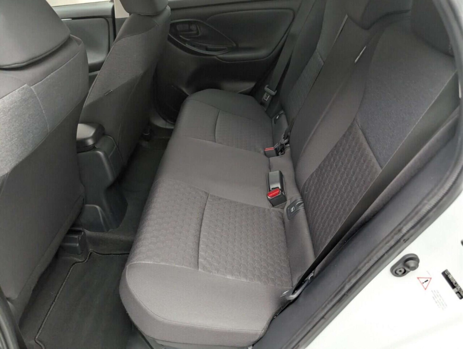 Used Toyota Yaris 2022 for sale - 77713707: Photo 27