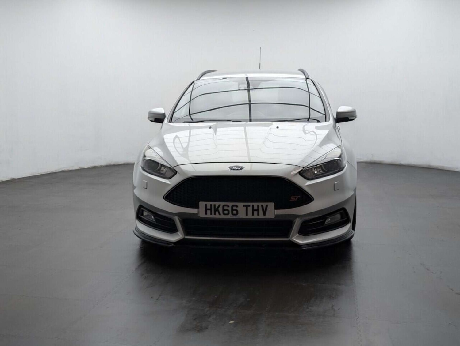 Used Ford Focus 2017 for sale - 77714141: Photo 3