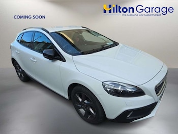 Used Volvo V40 2015 for sale - 78068227: Photo