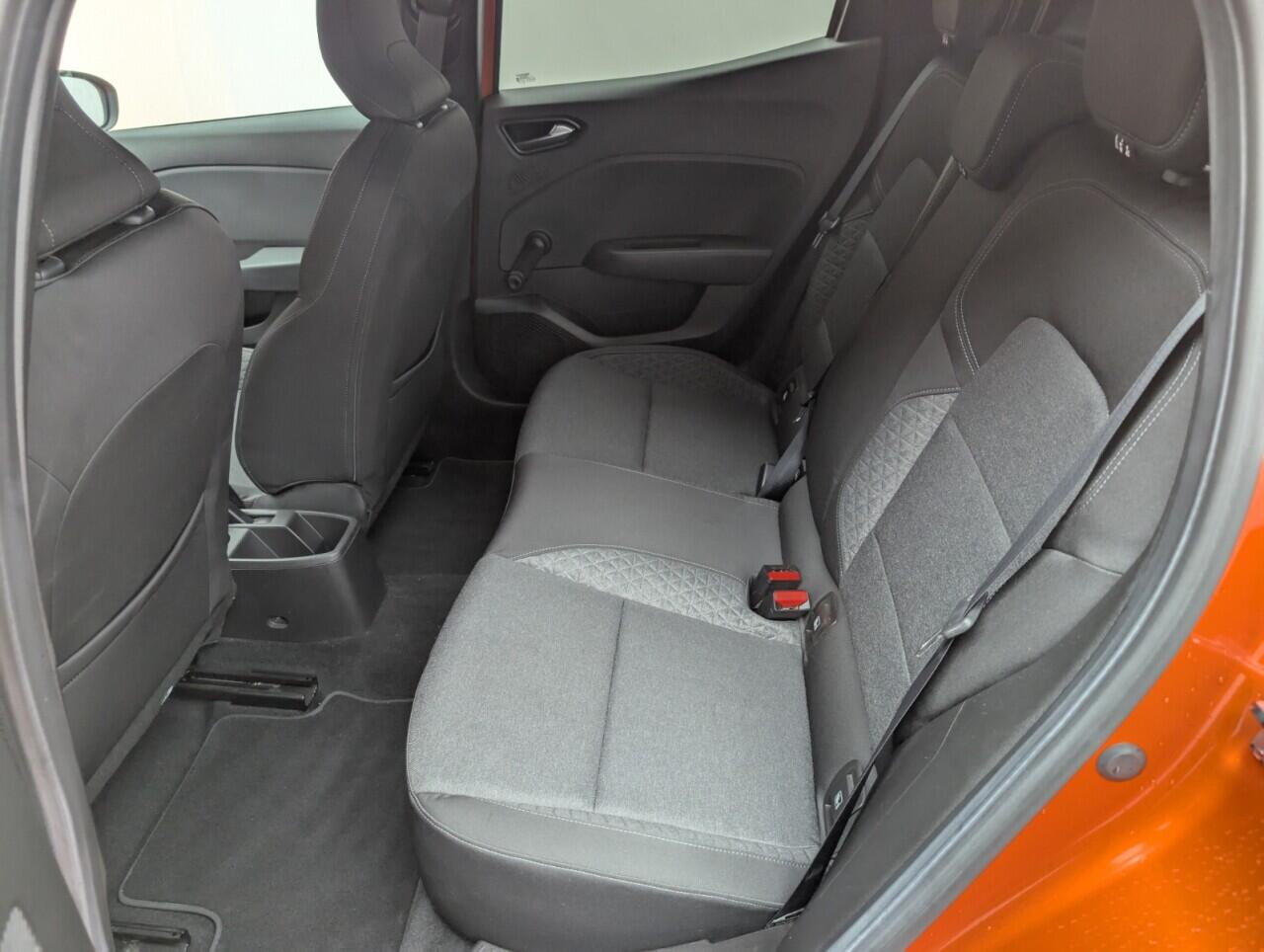 Used Renault Clio 2020 for sale - 76425676: Photo 28