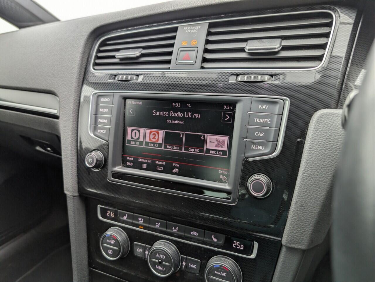 Used Volkswagen Golf 2016 for sale - 76549912: Photo 13