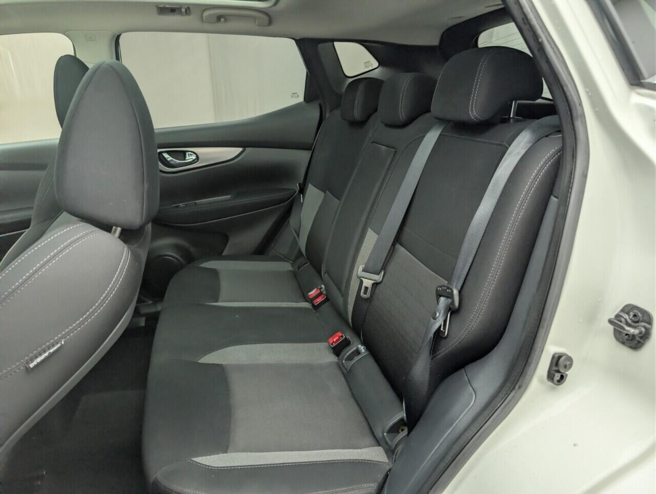 Used Nissan Qashqai 2017 for sale - 77646821: Photo 25