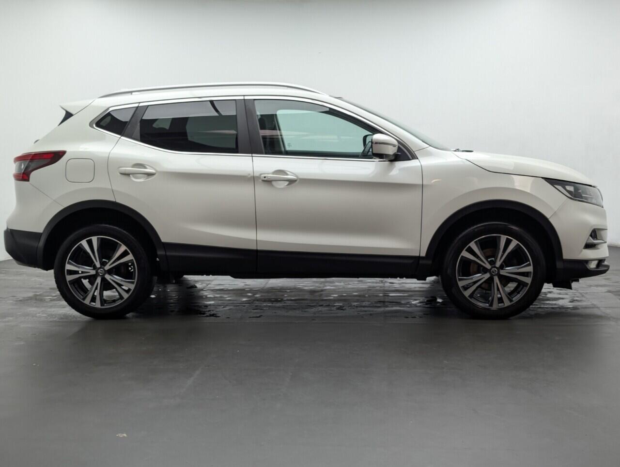 Used Nissan Qashqai 2017 for sale - 77646821: Photo 9