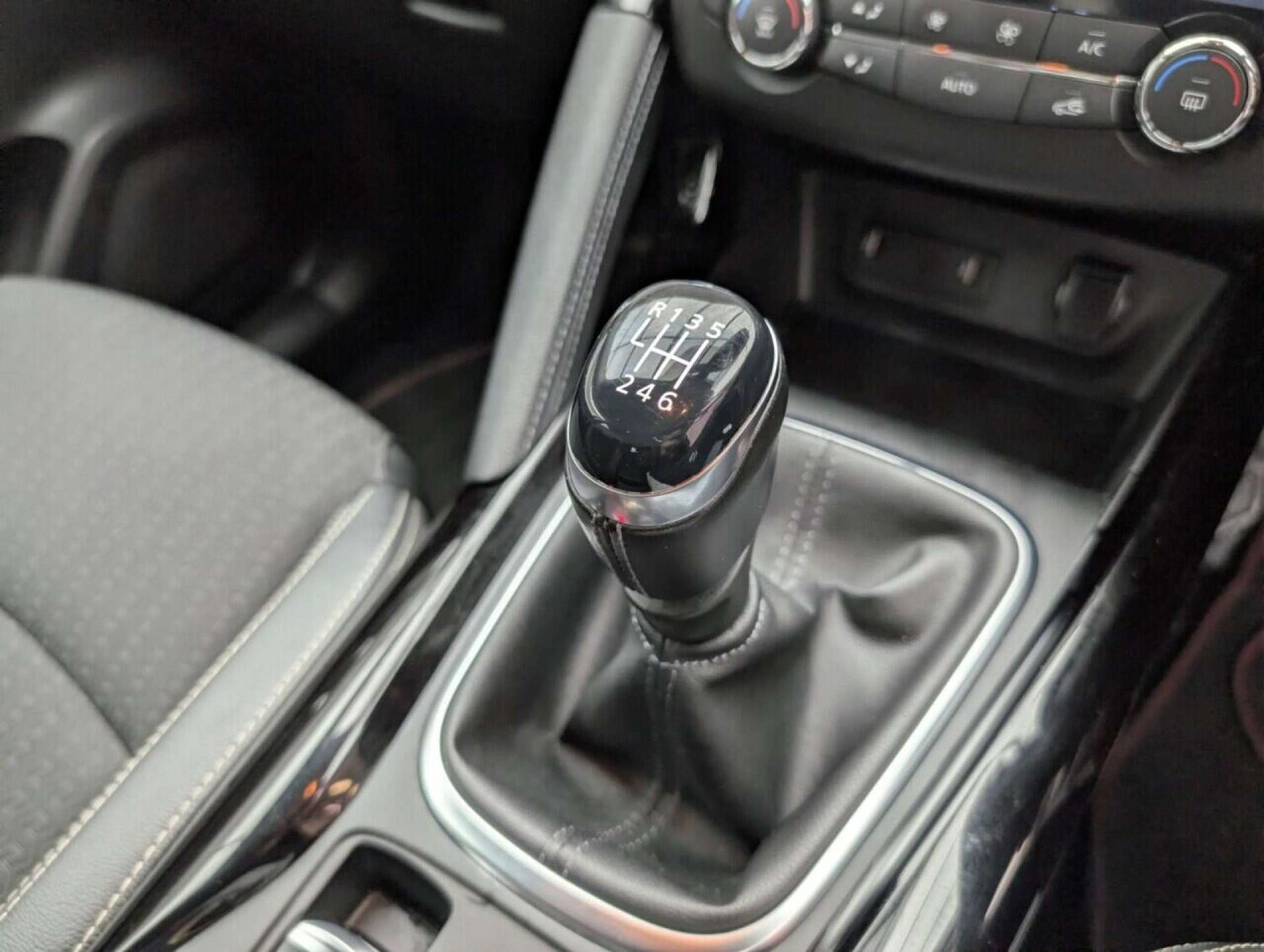 Used Renault Kadjar 2018 for sale - 77714384: Photo 17