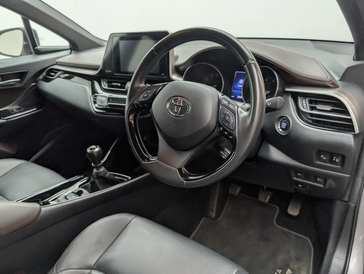 Used Toyota C-HR 2019 for sale - 76424386: Photo 11