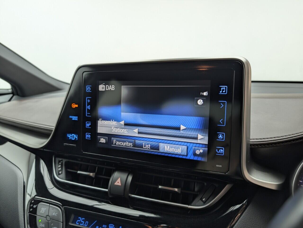 Used Toyota C-HR 2019 for sale - 76424386: Photo 13