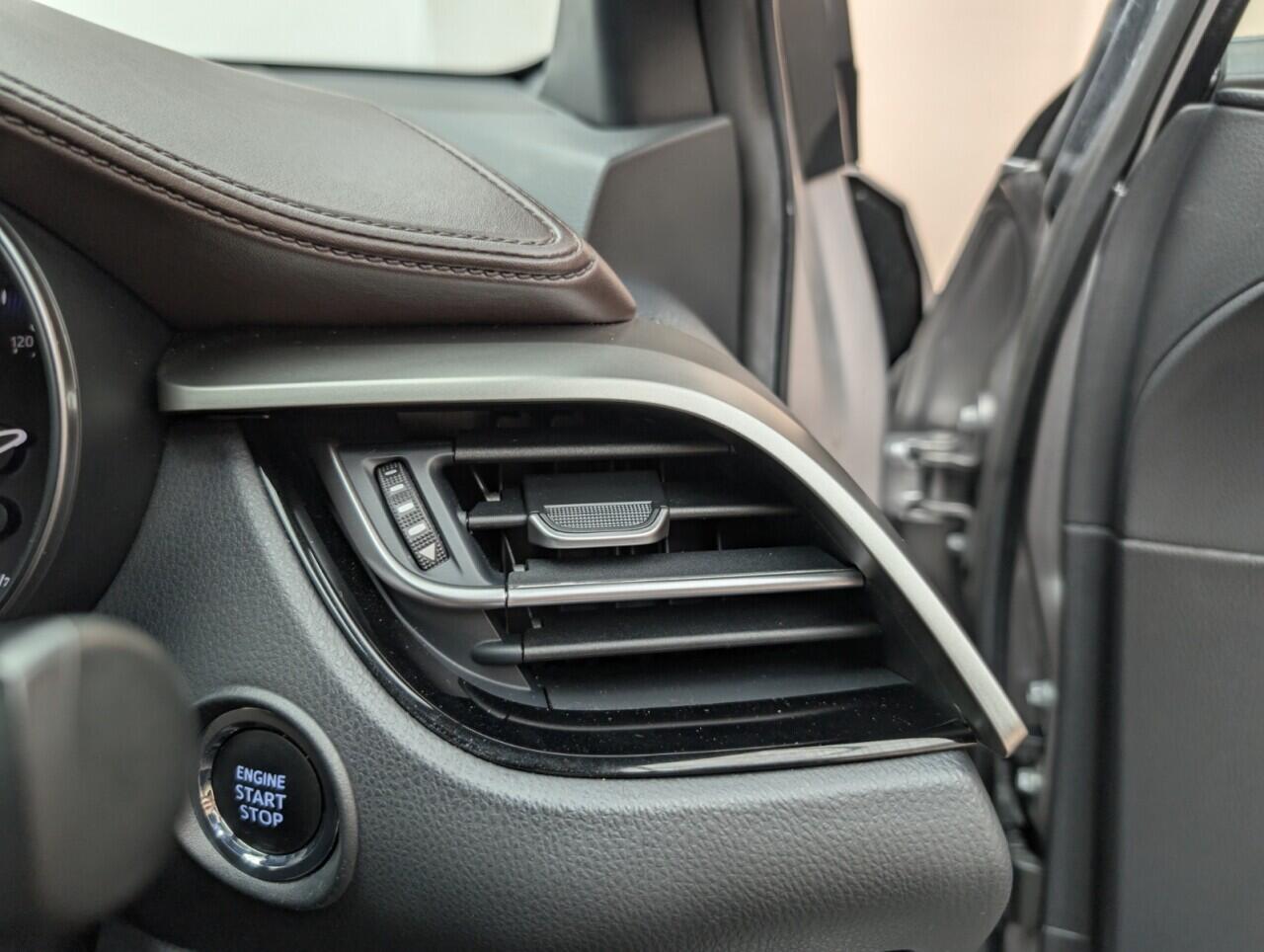 Used Toyota C-HR 2019 for sale - 76424386: Photo 21