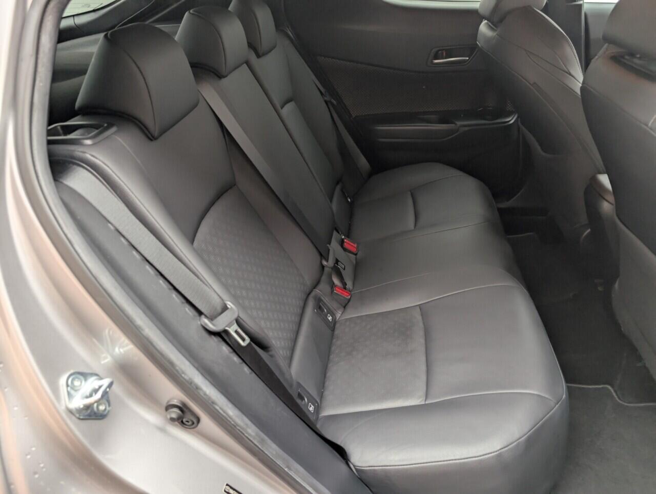 Used Toyota C-HR 2019 for sale - 76424386: Photo 25