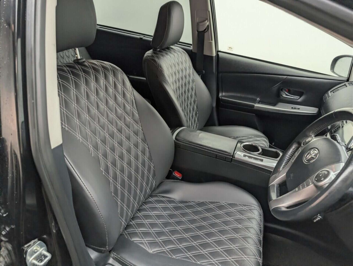 Used Toyota Prius+ 2019 for sale - 77713614: Photo 12