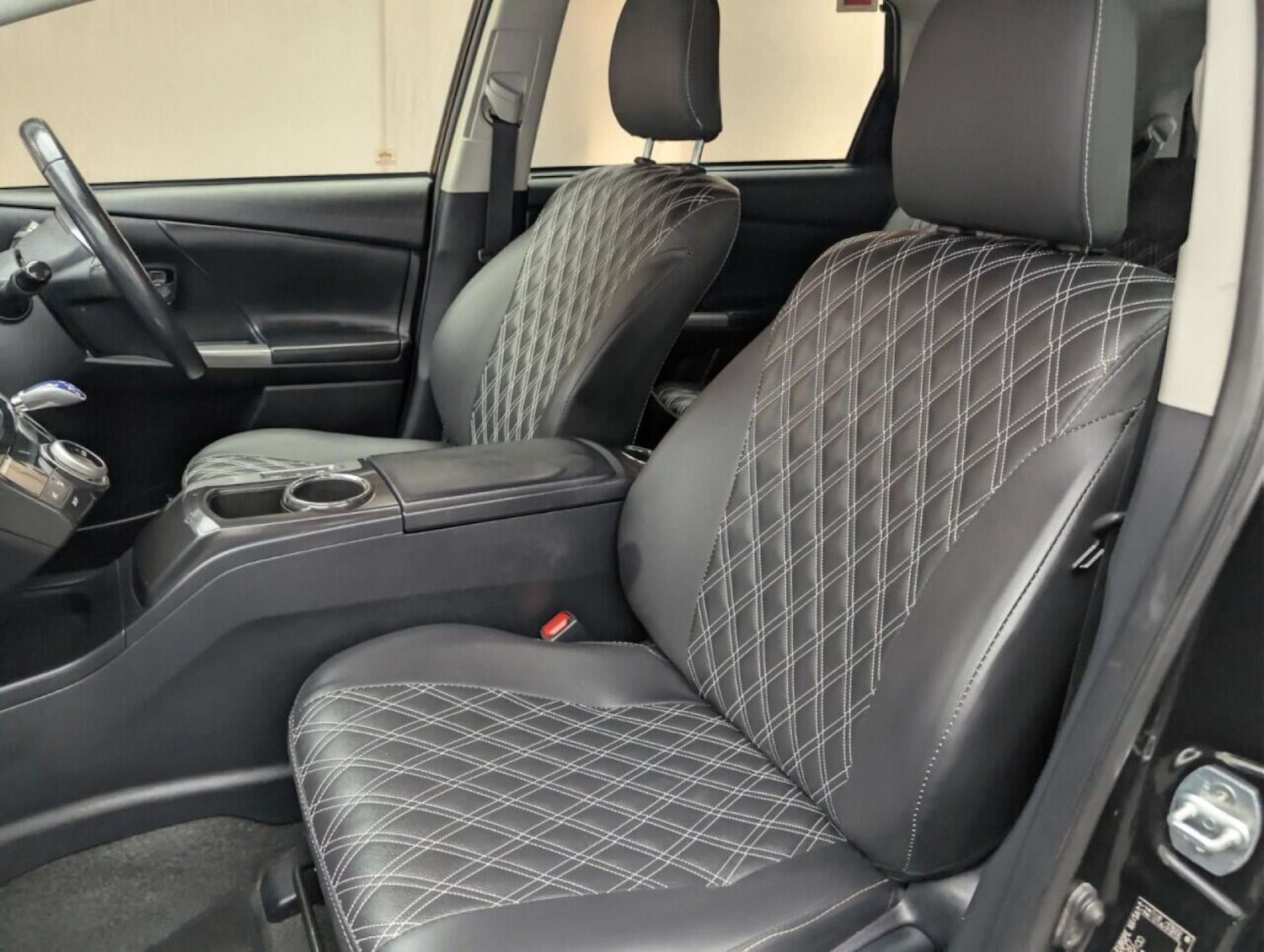 Used Toyota Prius+ 2019 for sale - 77713614: Photo 28