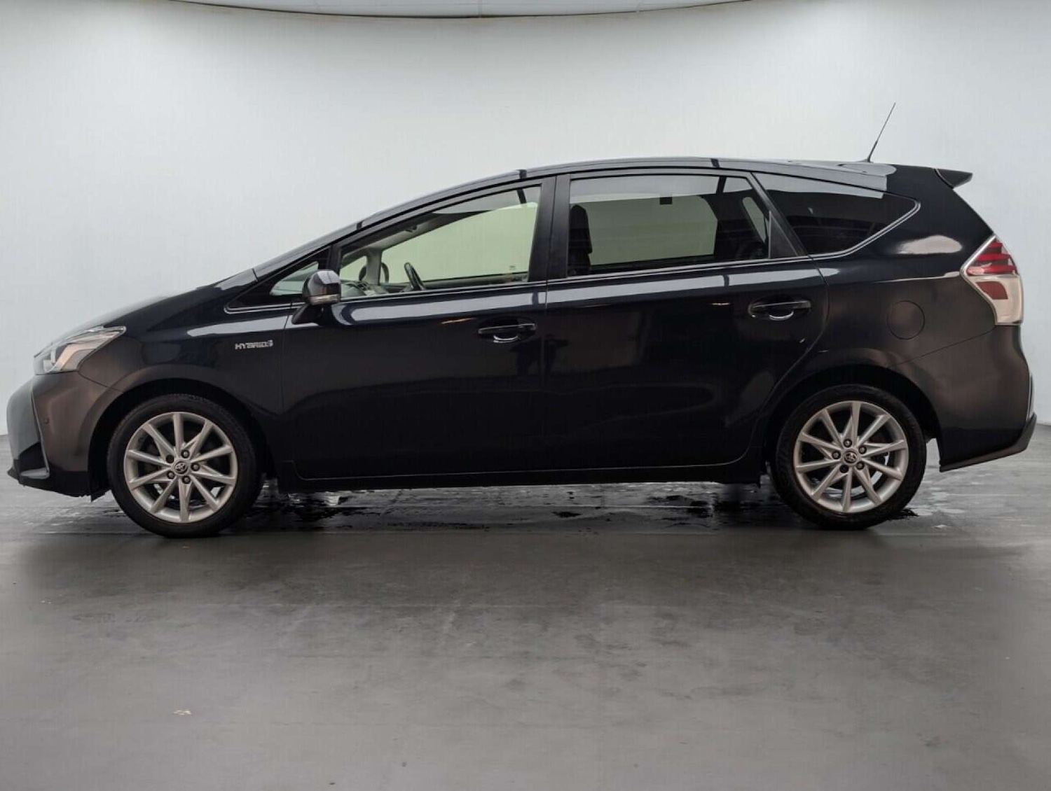 Used Toyota Prius+ 2019 for sale - 77713614: Photo 5