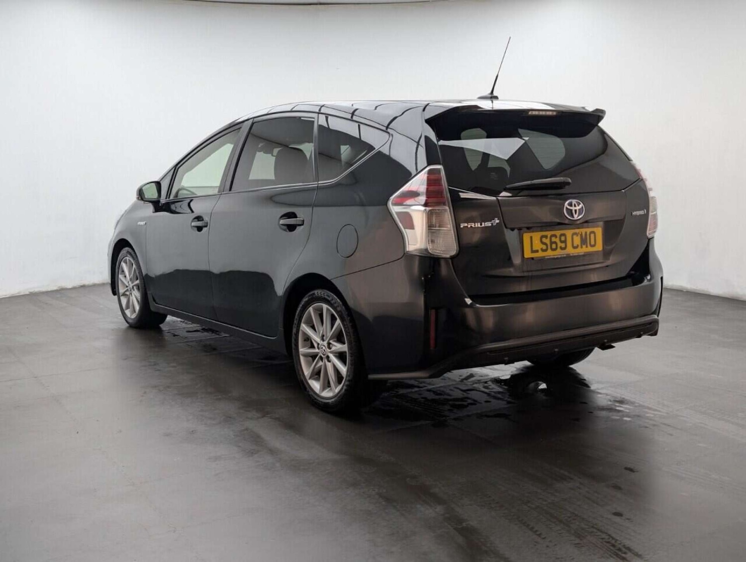 Used Toyota Prius+ 2019 for sale - 77713614: Photo 6