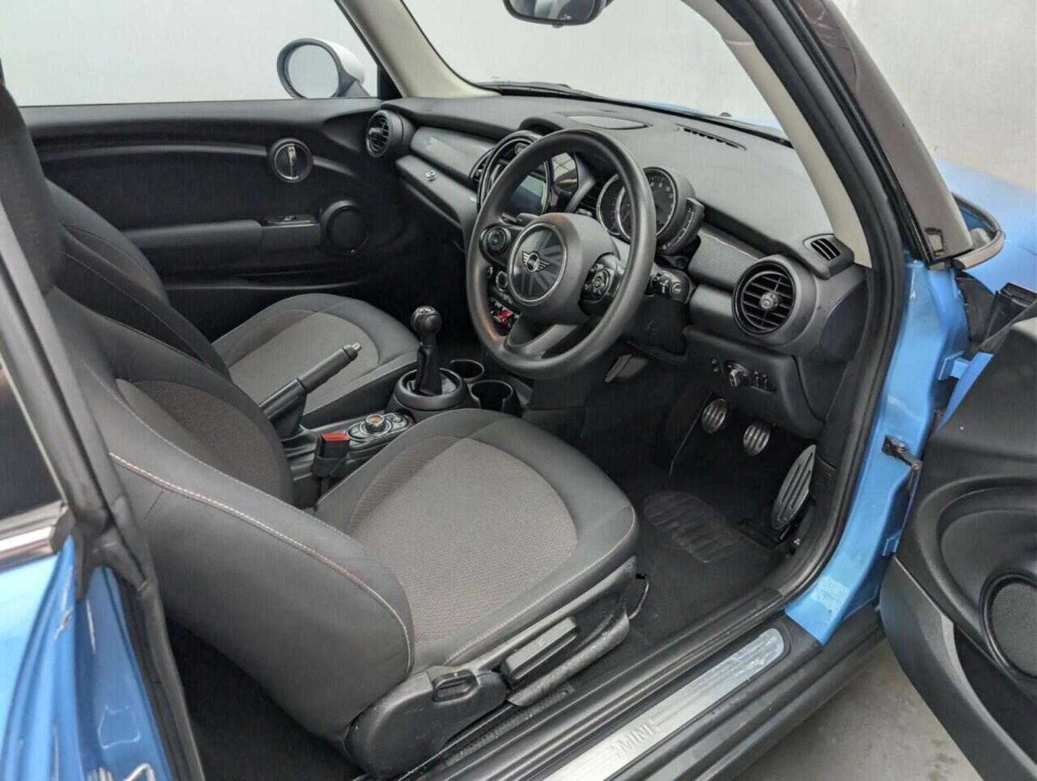 Used MINI Hatch 2019 for sale - 77713084: Photo 11