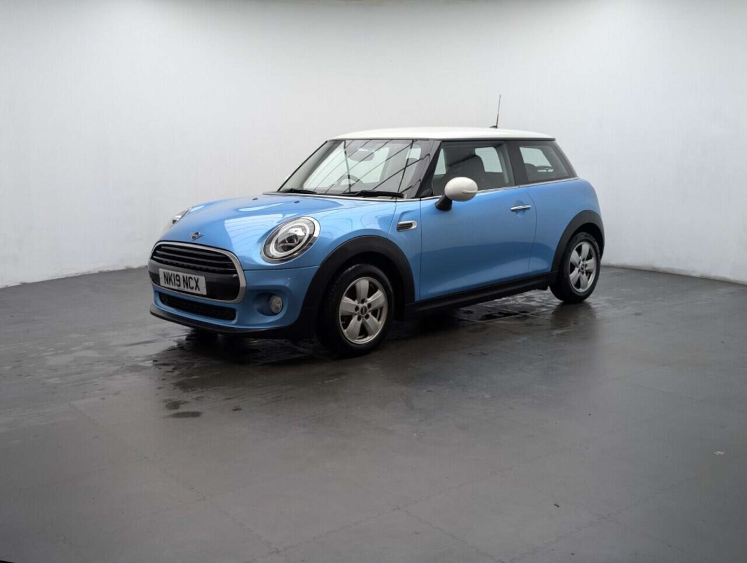Used MINI Hatch 2019 for sale - 77713084: Photo 4