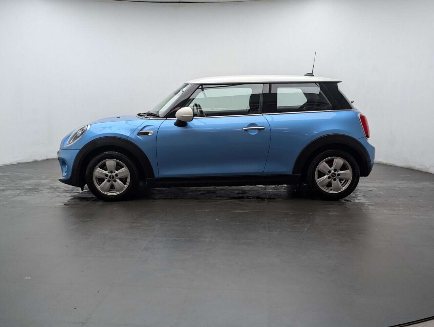 Used MINI Hatch 2019 for sale - 77713084: Photo 5