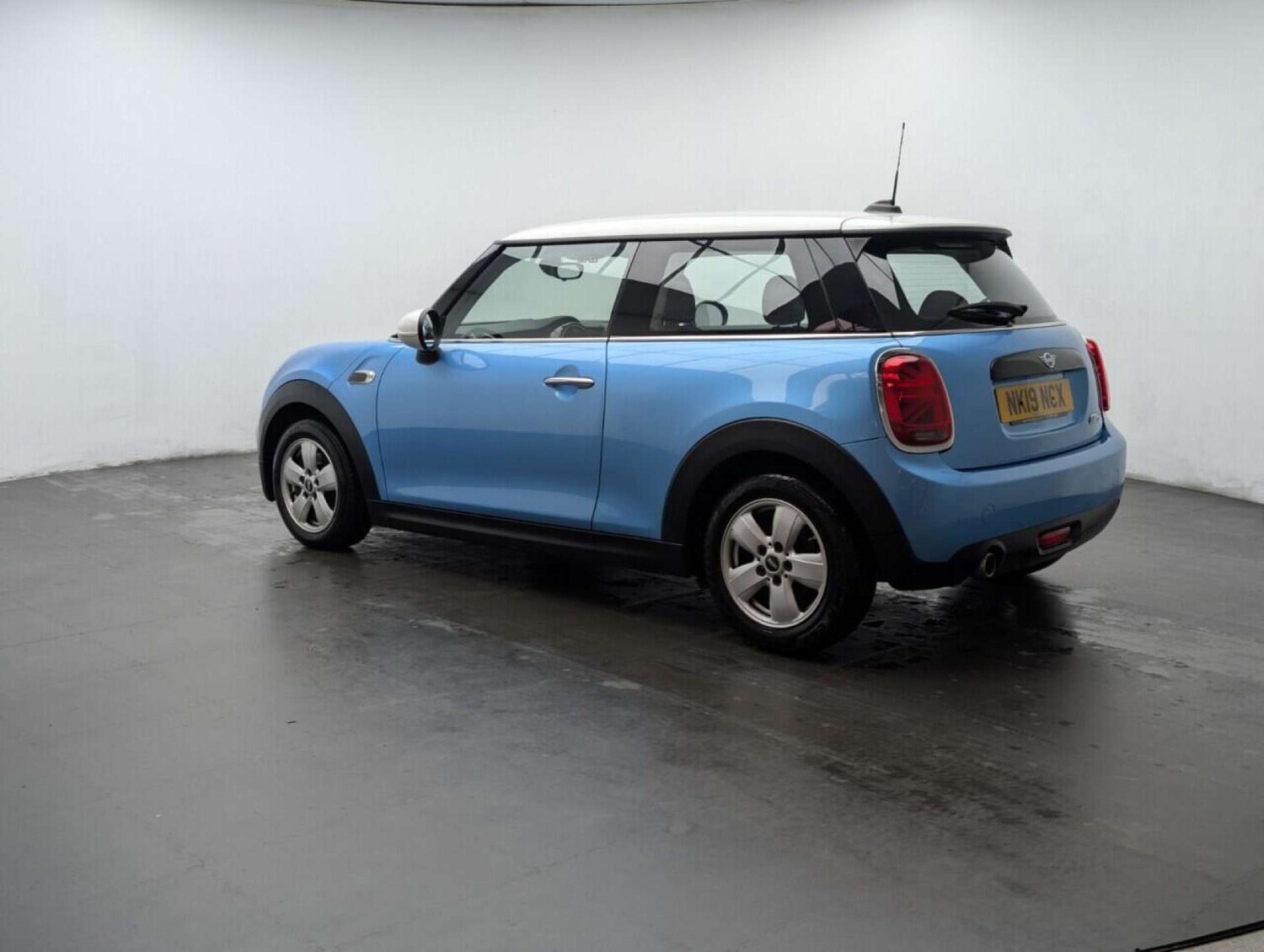 Used MINI Hatch 2019 for sale - 77713084: Photo 6