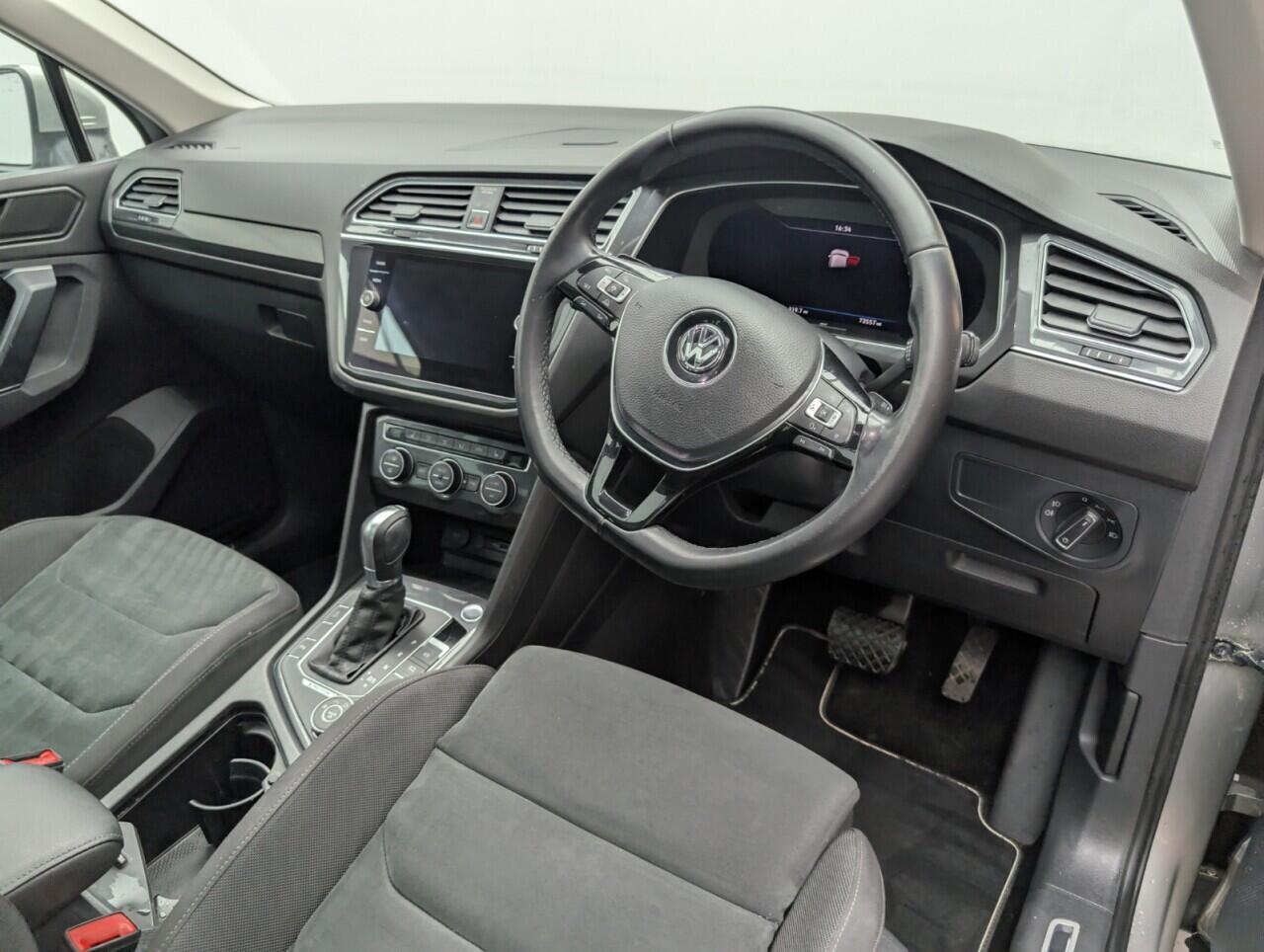 Used Volkswagen Tiguan 2018 for sale - 76422831: Photo 11