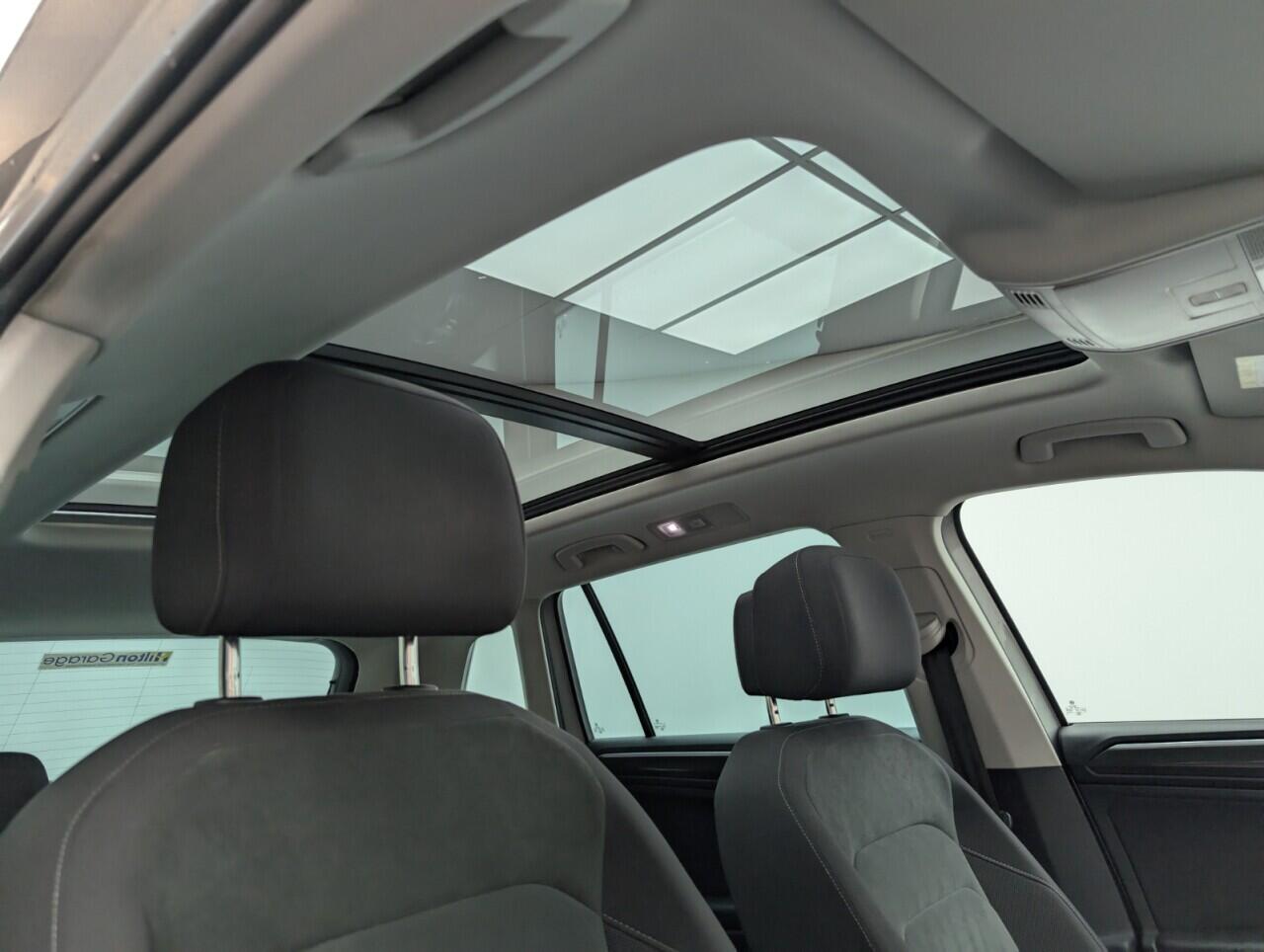 Used Volkswagen Tiguan 2018 for sale - 76422831: Photo 24