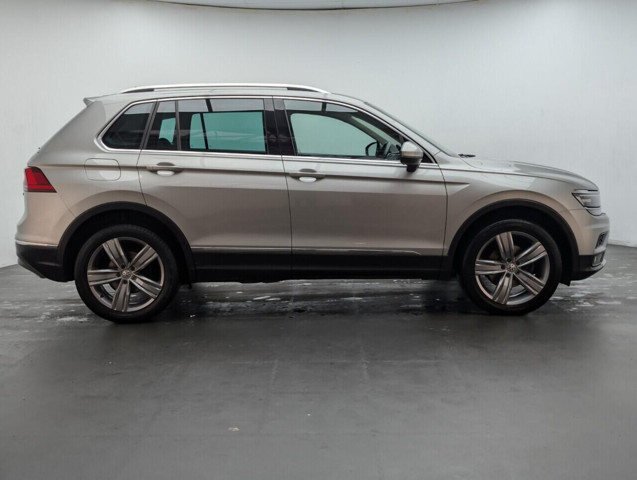 Used Volkswagen Tiguan 2018 for sale - 76422831: Photo 9
