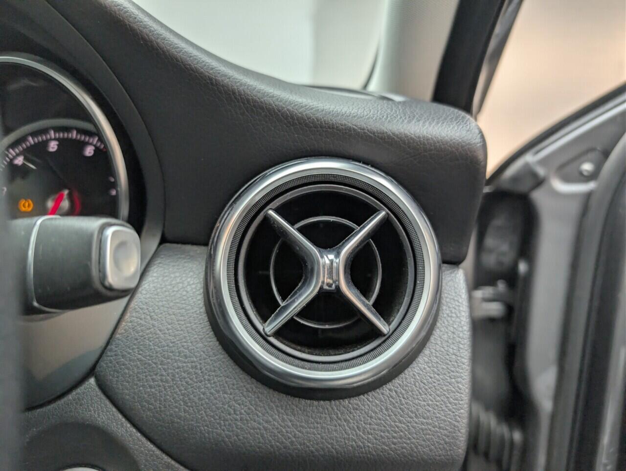 Used Mercedes-Benz GLA 2019 for sale - 76765534: Photo 20