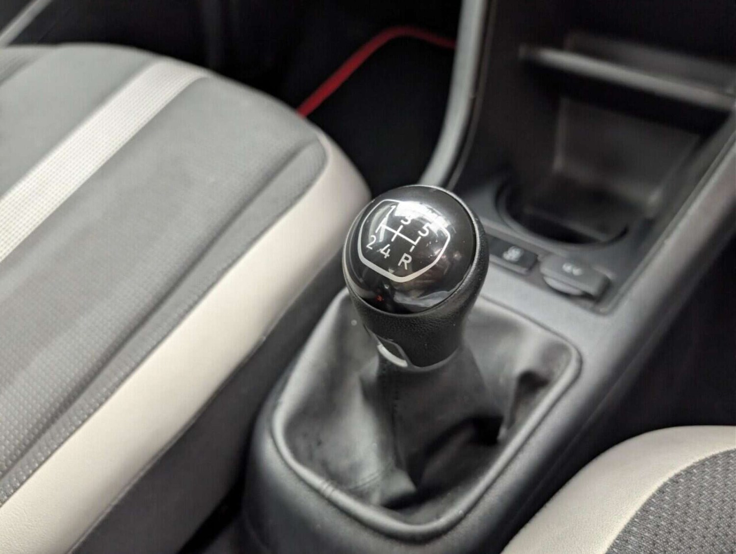 Used Volkswagen up! 2018 for sale - 77713076: Photo 14