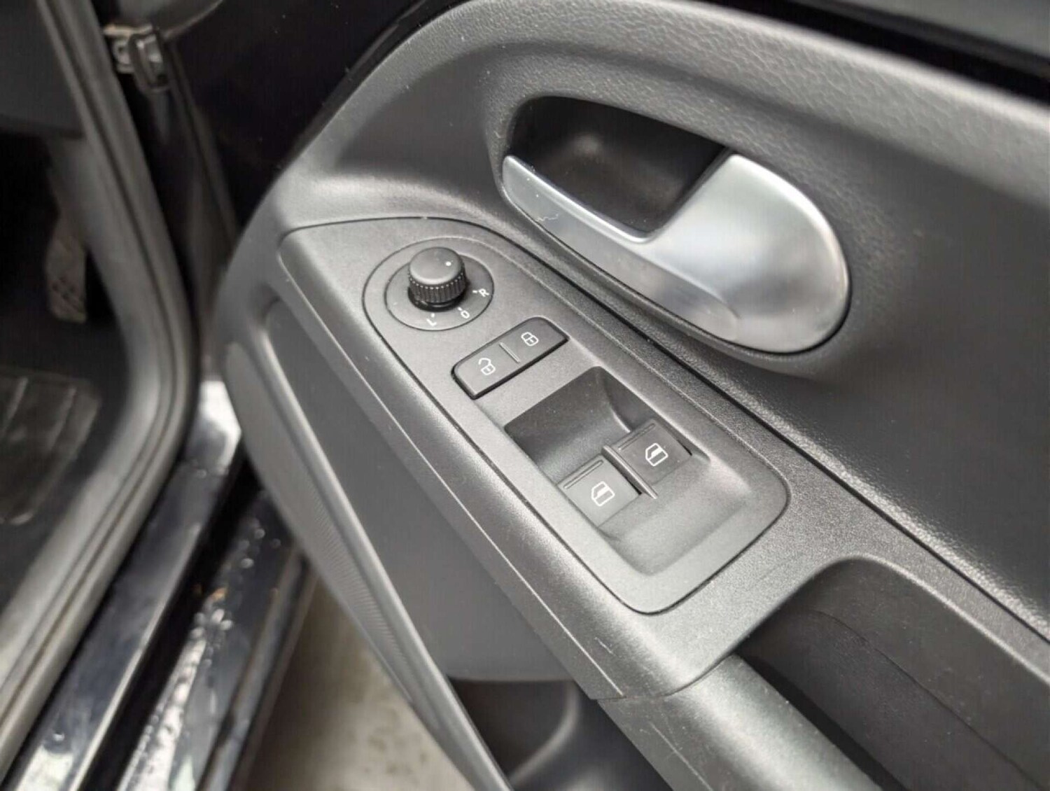 Used Volkswagen up! 2018 for sale - 77713076: Photo 19